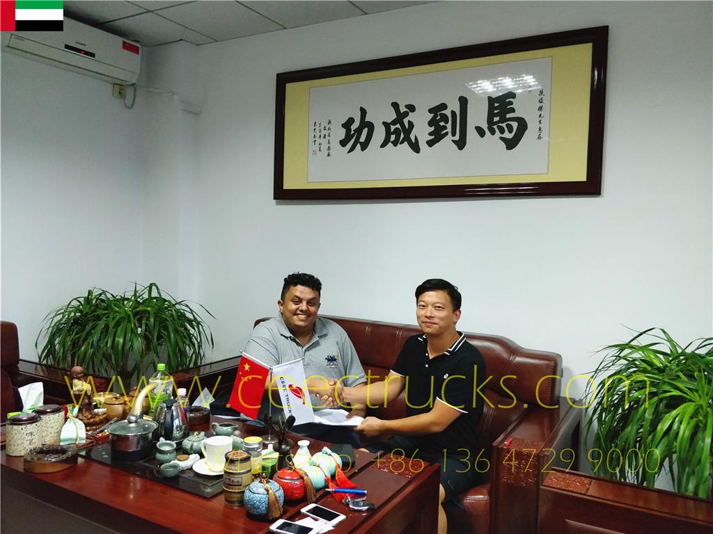 Klant uit Dubai bezoekt CEEC voor inspectie van brandweerwagens